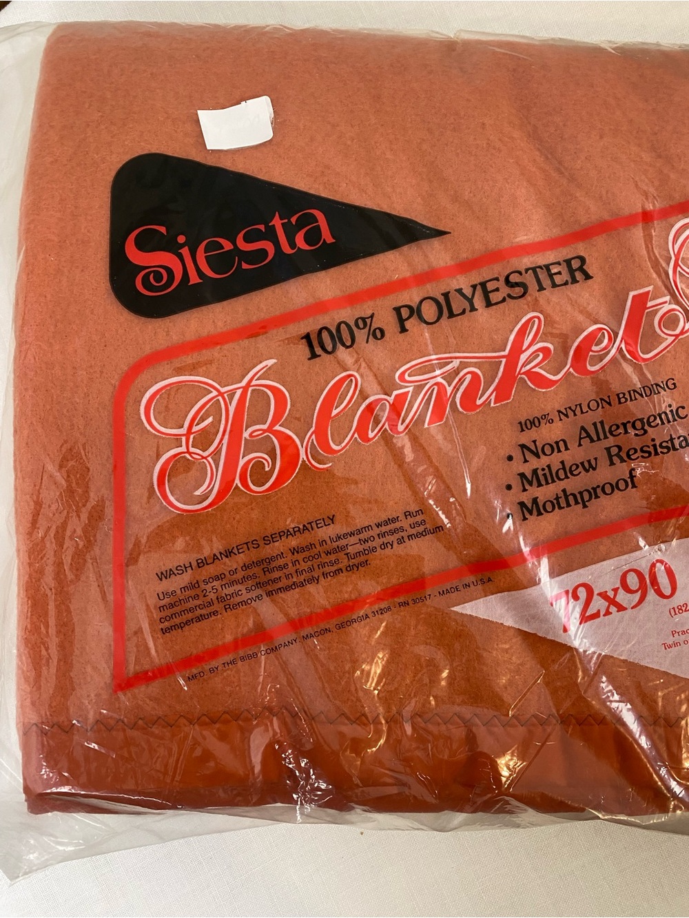 Vintage SIESTA Blanket with Satin Binding 72 x 90